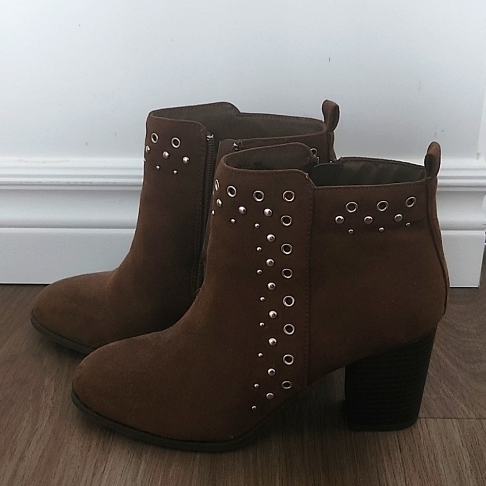 Brown ankle boots